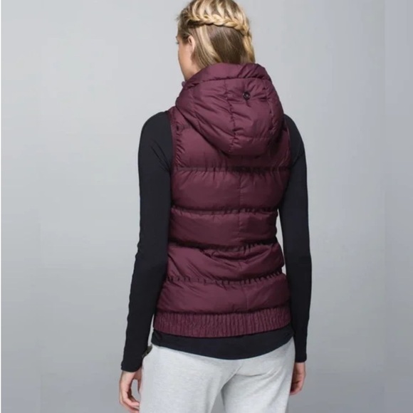Lululemon Chilly Chill Puffy Down Hooded Vest Reversible Bordeaux Size 4, EUC - Picture 2 of 10